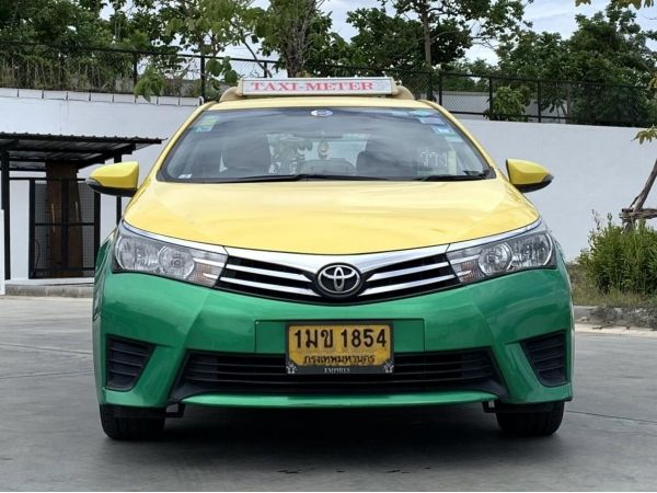 ^ขายแท็กซี่เจ้าของขายเอง^ขับมือเดียว Toyota corolla altis 1.6G ปี2016  - ไมล์ 430000 -NGV สนใจโทร 0648095680